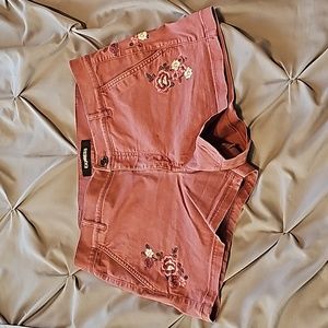 Express embroidered